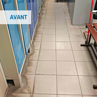 avant le nettoyage des vestiaires d'une usine